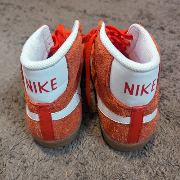 Nike Blazers - Picture 4 of 4